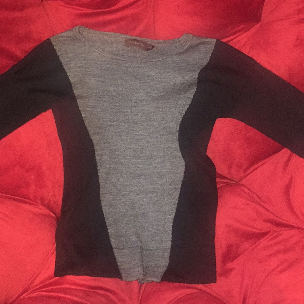 Light-weight sweater